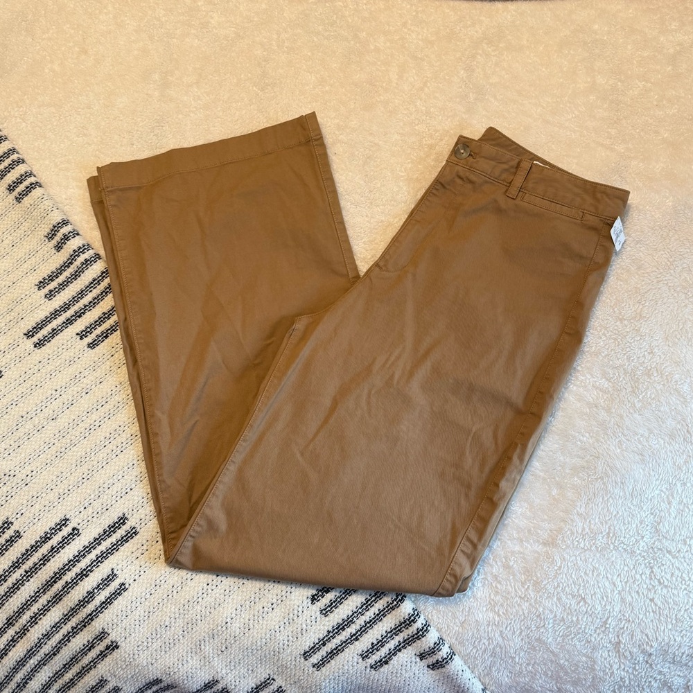 Women's Tan Wide-Leg khakis - Picture 3 of 6